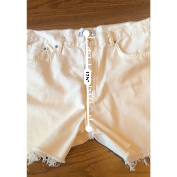 ETICA Skylar Cutoff Short - Vintage White size 31 (US L) - Picture 3 of 9